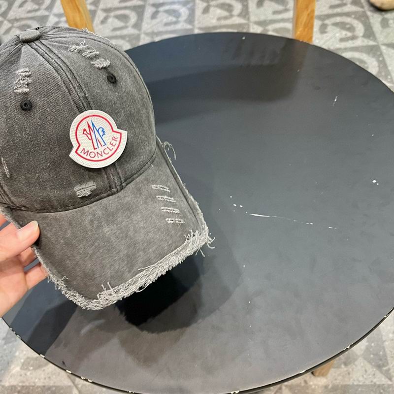 Moncler cap (25)